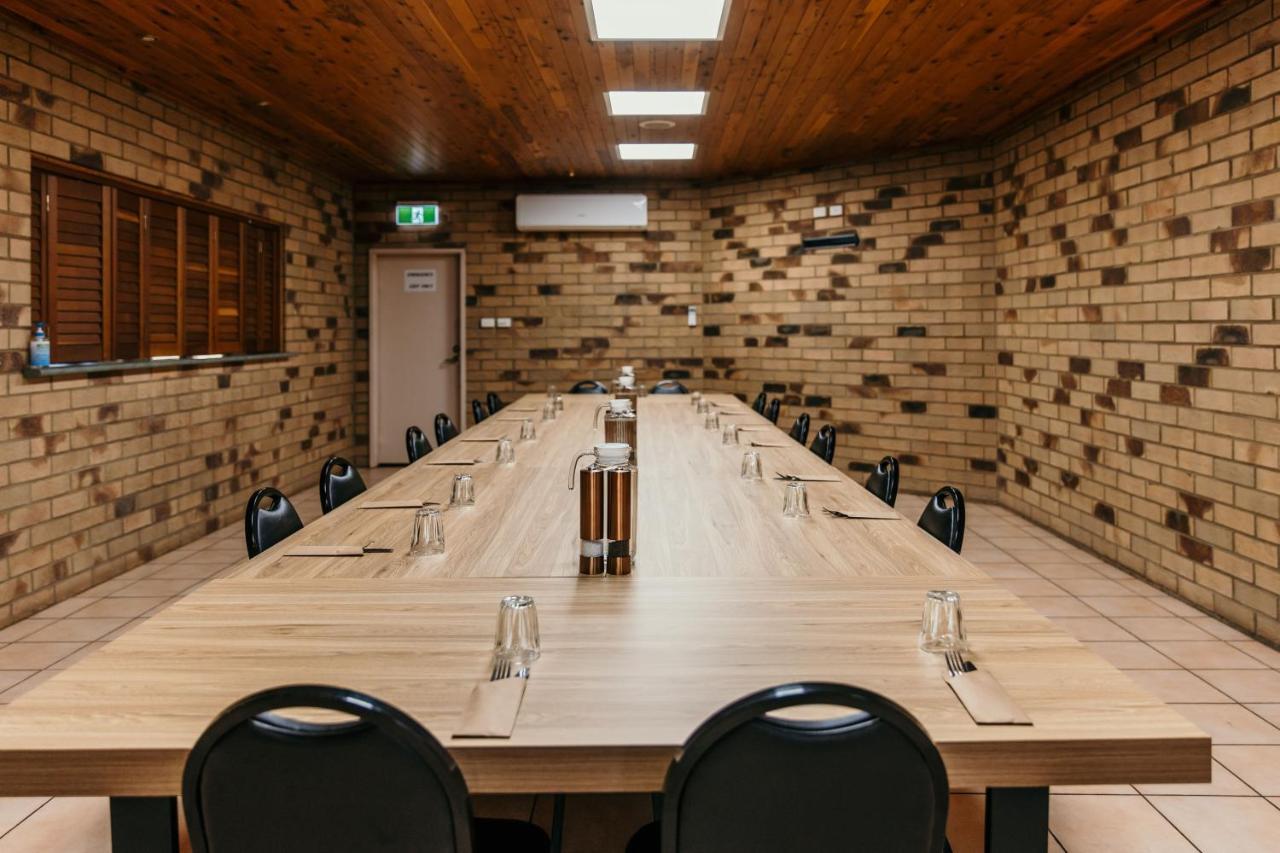 Abacus Motel Mount Isa Exteriér fotografie