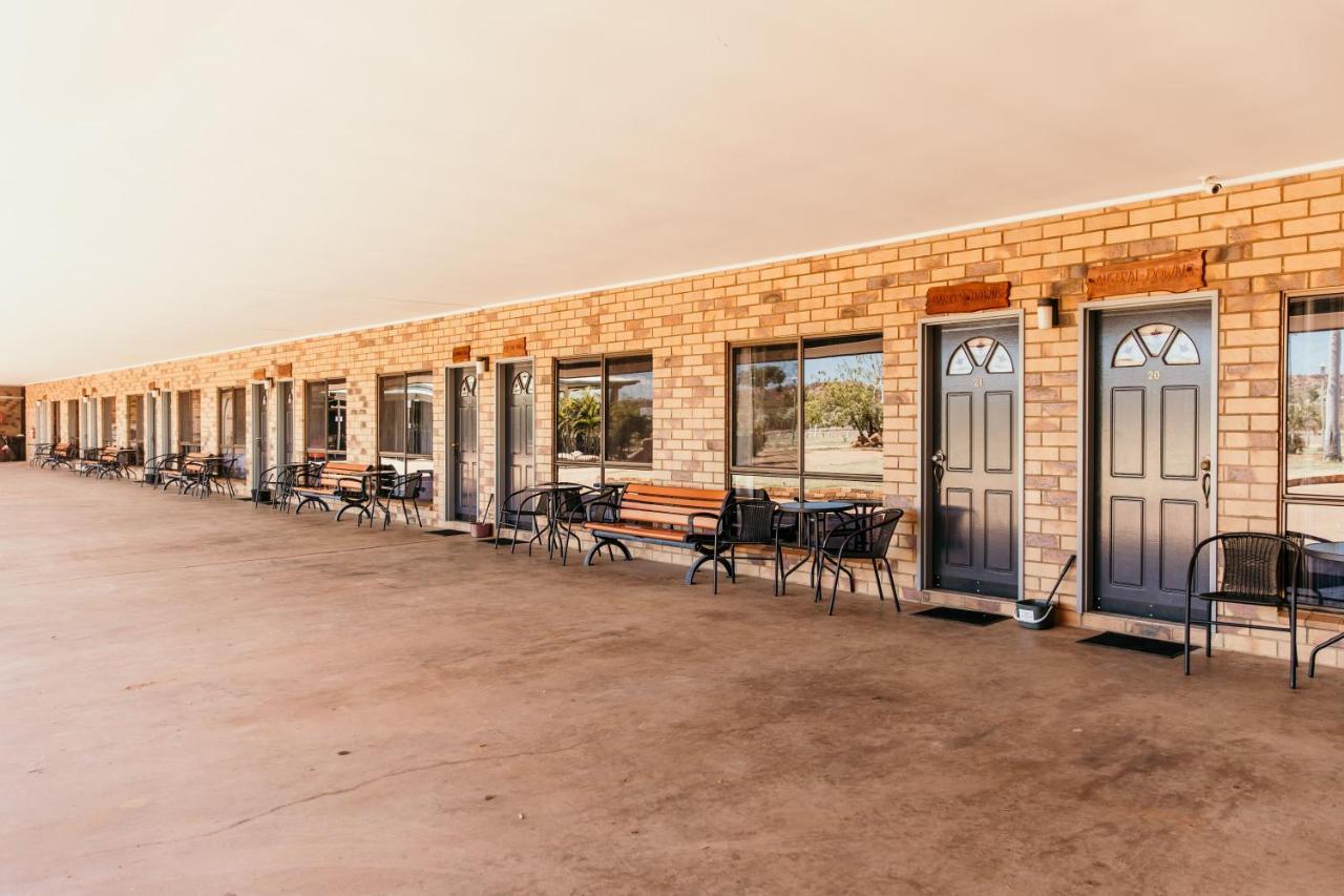 Abacus Motel Mount Isa Exteriér fotografie